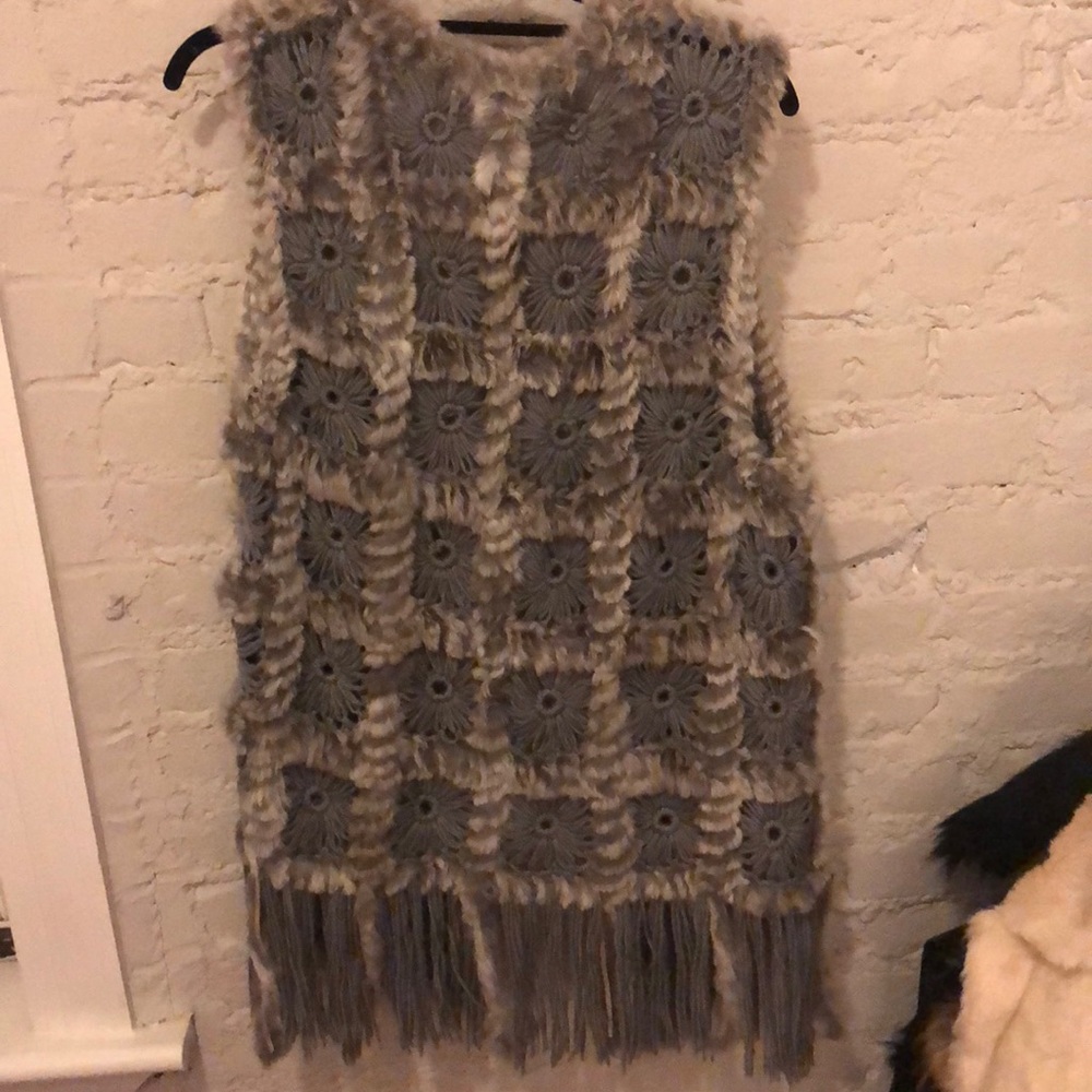 Real Rabbit Fur Vest - Picture 6 of 7